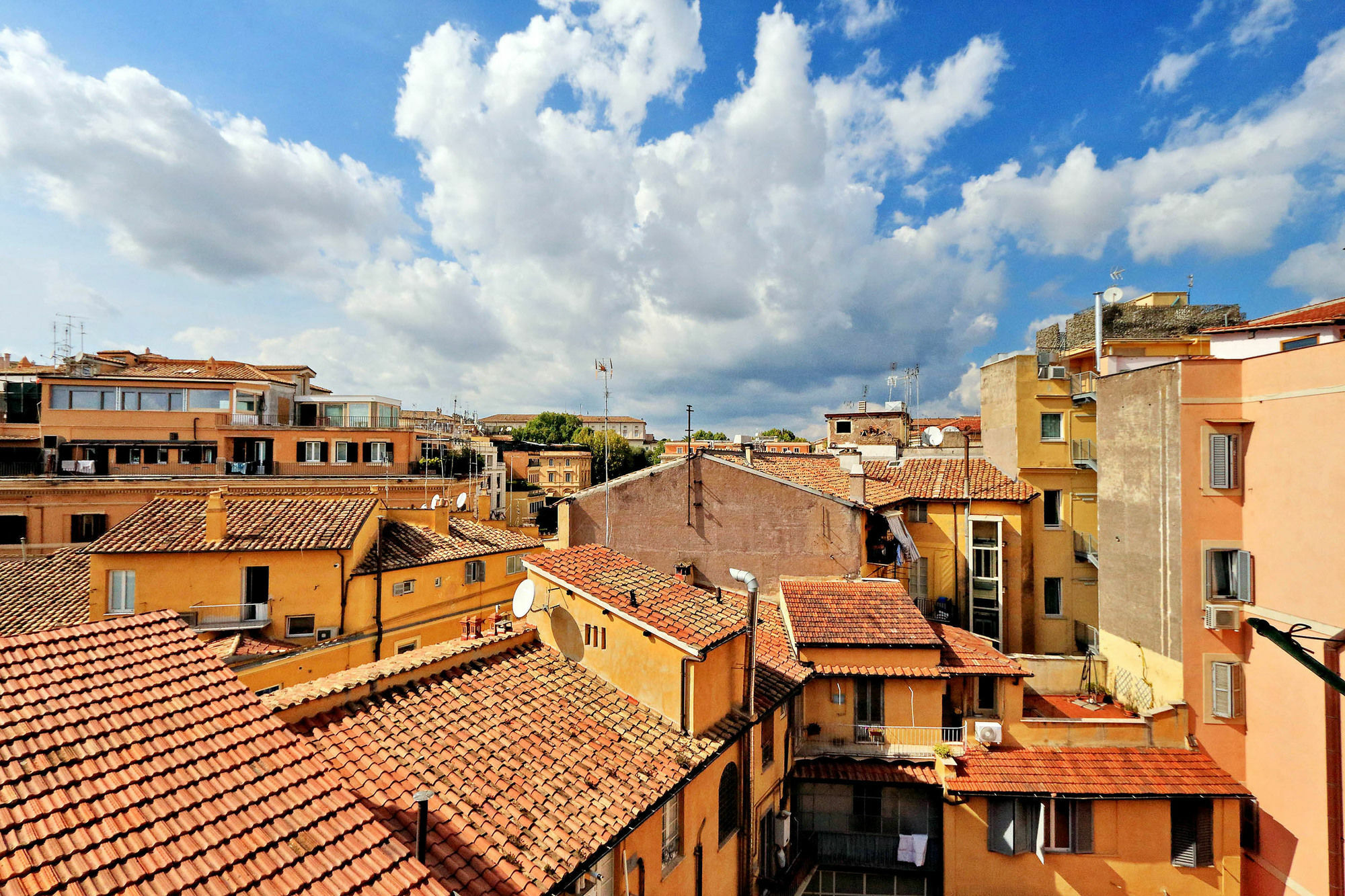 Monti Apartments - My Extra Home Rome Bagian luar foto
